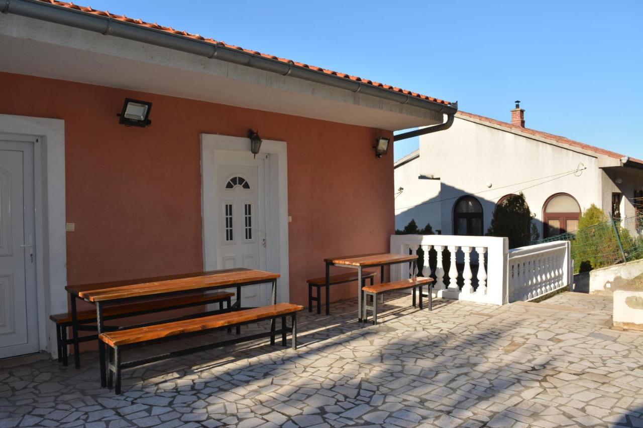 Apartments & Room Madi Senj  Exterior foto