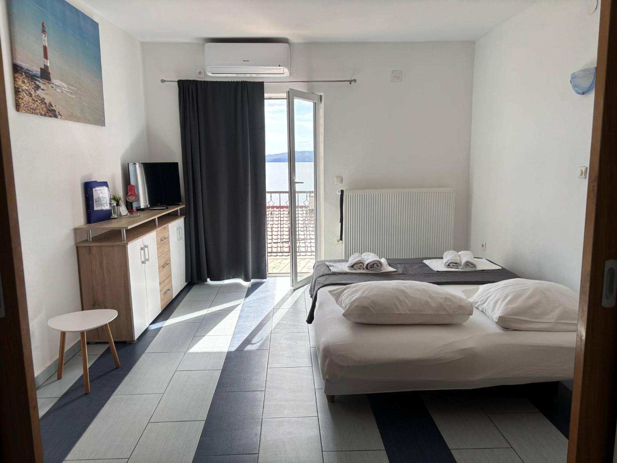 Apartments & Room Madi Senj  Exterior foto