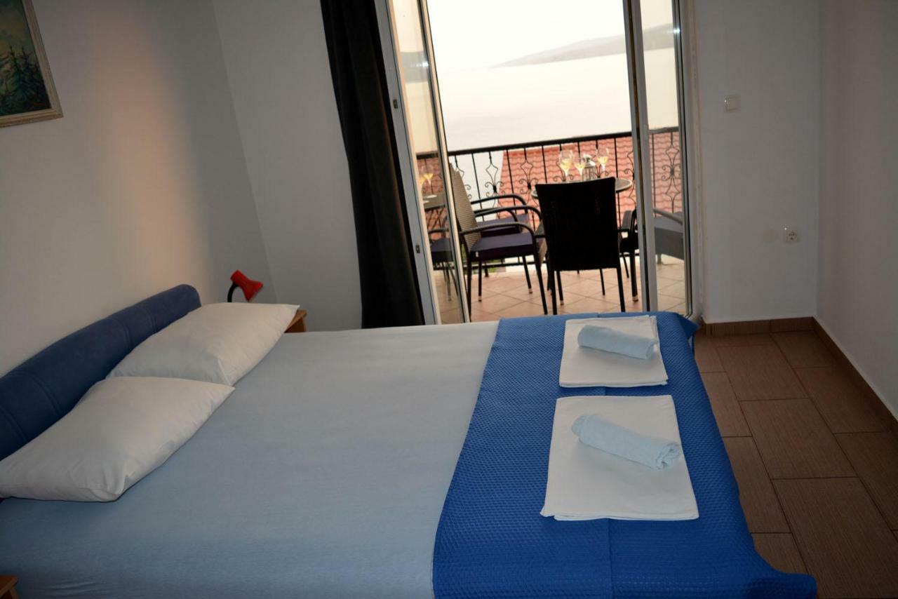 Apartments & Room Madi Senj  Exterior foto